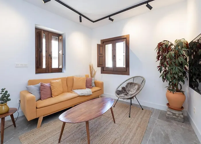 Realejo - Diseno, Confort Y Encanto En El Centro Historico De *